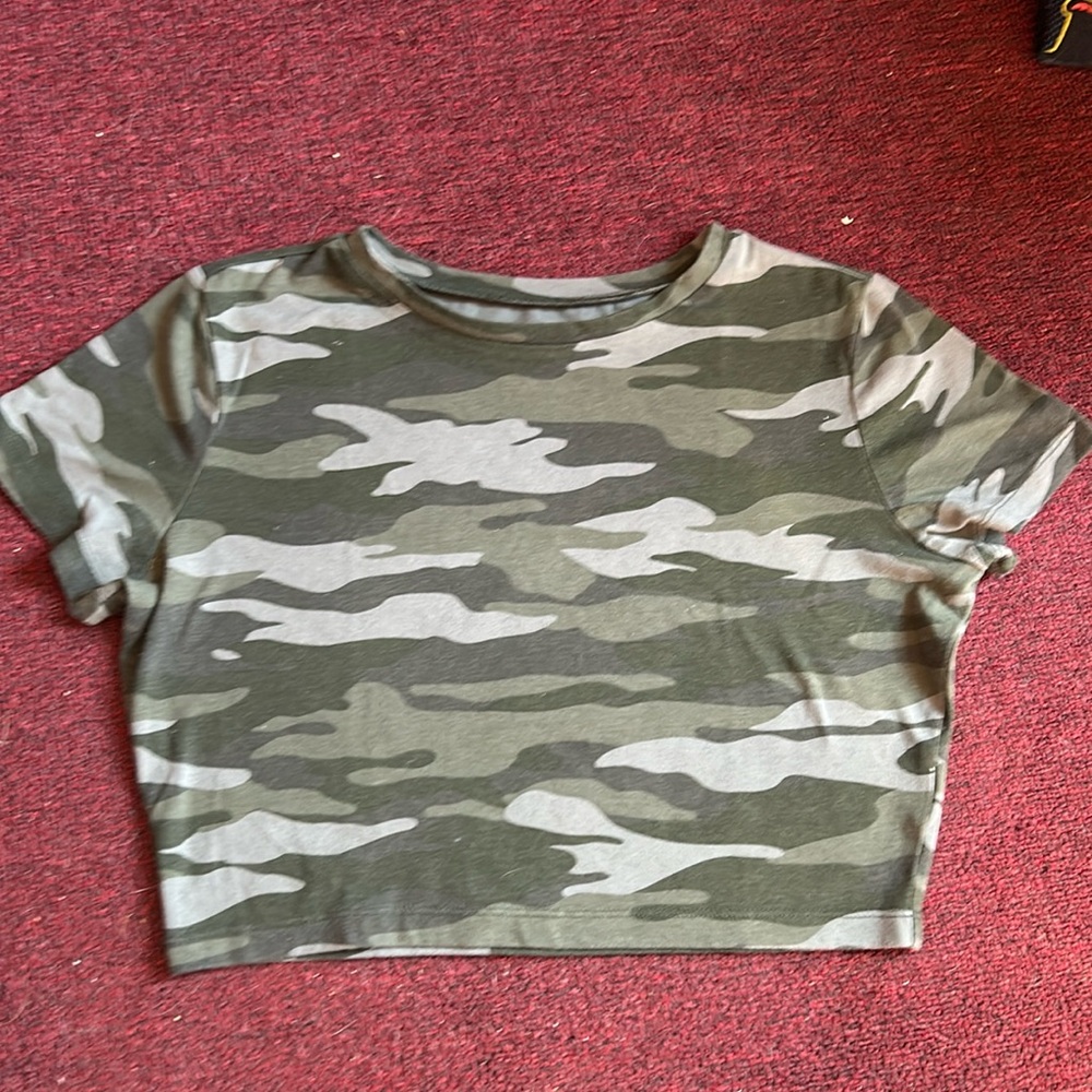 Wild fable camo shirt